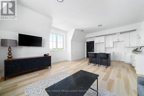 301 - 941 Charles Wilson Parkway, Cobourg, ON - Indoor