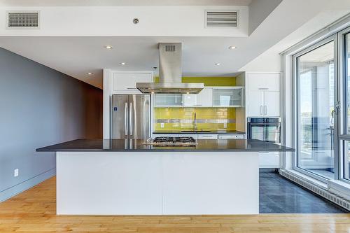 Kitchen - 304-370 Rue St-André, Montréal (Ville-Marie), QC - Indoor Photo Showing Other Room
