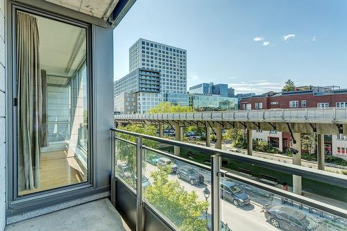 View - 304-370 Rue St-André, Montréal (Ville-Marie), QC - Outdoor With Exterior