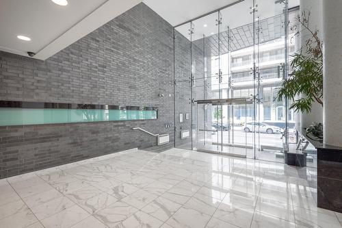 Exterior entrance - 304-370 Rue St-André, Montréal (Ville-Marie), QC - Indoor Photo Showing Other Room