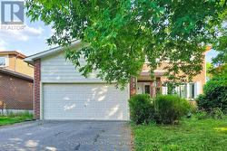 287 MANCHESTER DRIVE  Newmarket, ON L3Y 6J4