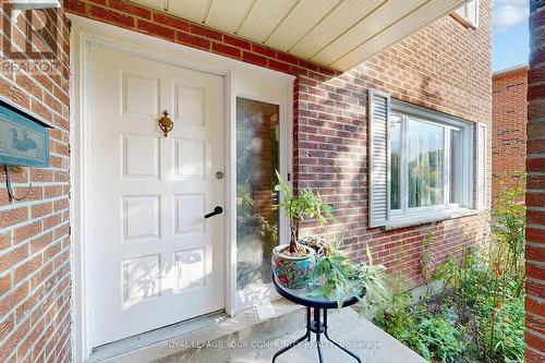 287 Manchester Drive, Newmarket, ON - Outdoor With Exterior