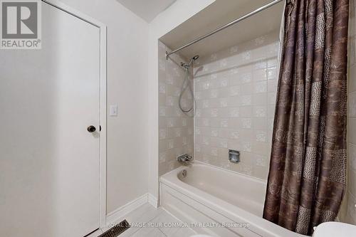 287 Manchester Drive, Newmarket, ON - Indoor Photo Showing Bathroom