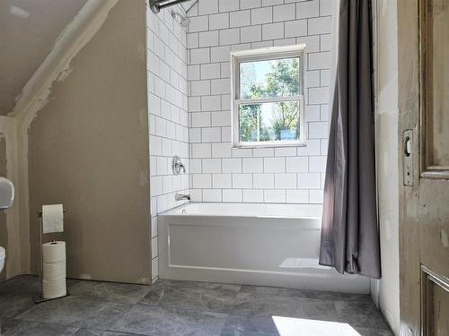 55 Bridge Avenue, Stellarton, NS 