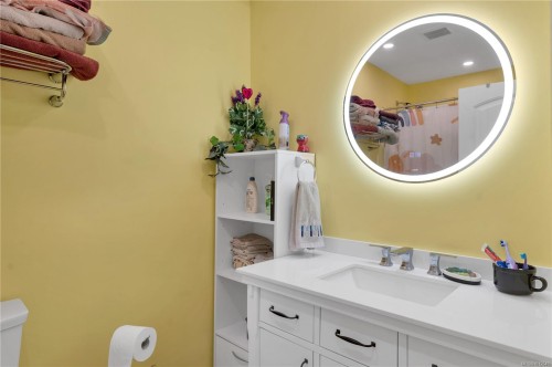 1985 Penfield Rd, Campbell River, BC 