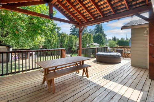 1985 Penfield Rd, Campbell River, BC 