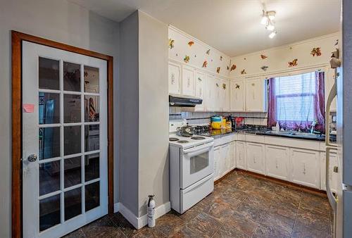 384 Magnus Ave, Winnipeg, MB 