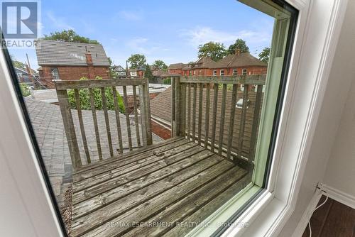 208 East Avenue N, Hamilton, ON - Outdoor With Exterior