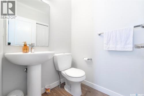 403 Childers Way, Saskatoon, SK - Indoor Photo Showing Bathroom