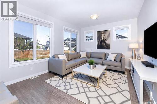 403 Childers Way, Saskatoon, SK - Indoor Photo Showing Living Room