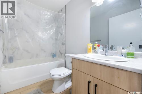 403 Childers Way, Saskatoon, SK - Indoor Photo Showing Bathroom