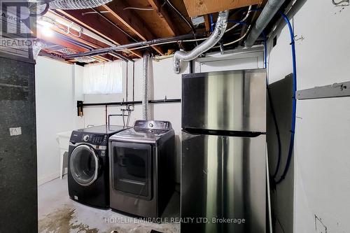 12 Maitland Avenue, Hamilton, ON - Indoor Photo Showing Laundry Room