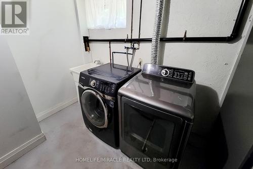 12 Maitland Avenue, Hamilton, ON - Indoor Photo Showing Laundry Room