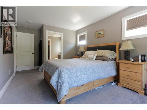 3905 16Th Avenue, Castlegar, BC - Indoor Photo Showing Bedroom