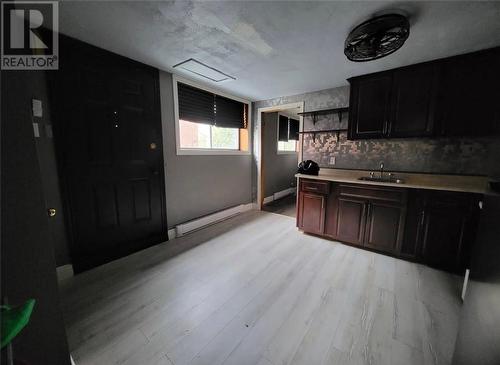 147 Hyland, Sudbury, ON - Indoor Photo Showing Kitchen