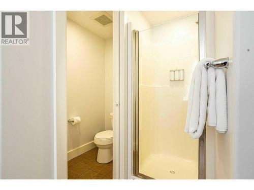 1200 Rancher Creek Road Road Unit# 328C, Osoyoos, BC - Indoor Photo Showing Bathroom