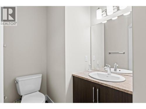 600 Boynton Place Unit# 56, Kelowna, BC - Indoor Photo Showing Bathroom