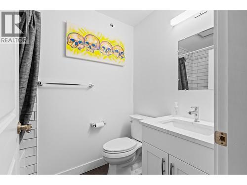 600 Boynton Place Unit# 56, Kelowna, BC - Indoor Photo Showing Bathroom