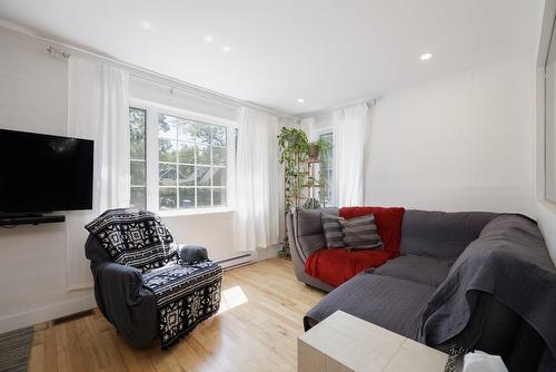 Living room - 45 Rue Hôtel-De-Ville, Vaudreuil-Dorion, QC - Indoor Photo Showing Living Room