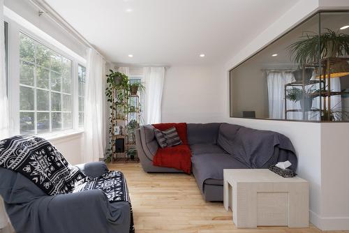 Living room - 45 Rue Hôtel-De-Ville, Vaudreuil-Dorion, QC - Indoor Photo Showing Living Room