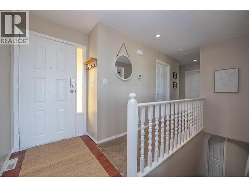 Main floor laundry room - 161 Cranberry Lane, Vernon, BC - Indoor Photo Showing Laundry Room