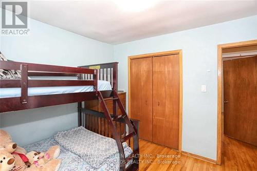 35 York Street, Mississauga, ON - Indoor Photo Showing Bedroom