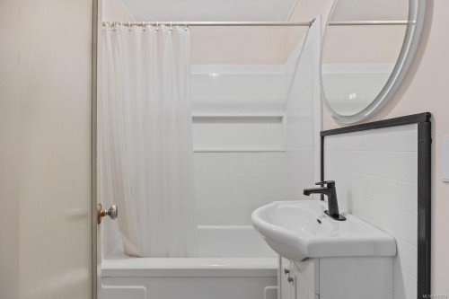 1494 Wilkinson Rd, Comox, BC 