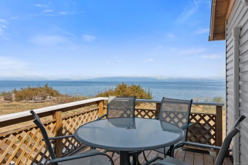 1494 Wilkinson Rd, Comox, BC 