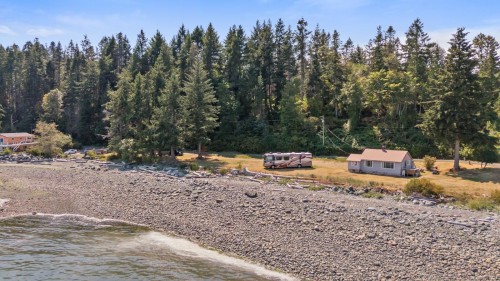1494 Wilkinson Rd, Comox, BC 