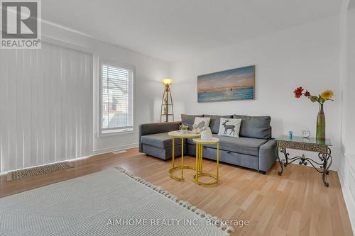 20 Wilkie Crescent, Guelph, ON - Indoor Photo Showing Living Room