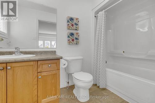 20 Wilkie Crescent, Guelph, ON - Indoor Photo Showing Bathroom