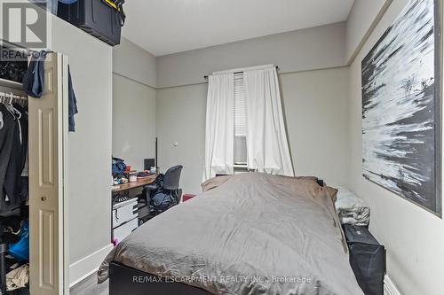 181 West Avenue, Hamilton, ON - Indoor Photo Showing Bedroom