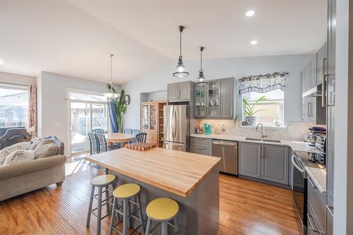 6865 Mountainview Drive, Oliver, BC - Indoor Photo Showing Other Room