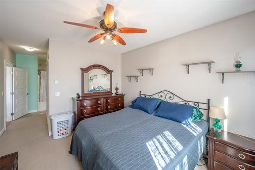 6865 Mountainview Drive, Oliver, BC - Indoor Photo Showing Bedroom