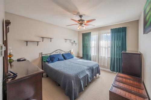 6865 Mountainview Drive, Oliver, BC - Indoor Photo Showing Bedroom