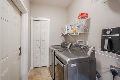 6865 Mountainview Drive, Oliver, BC - Indoor Photo Showing Laundry Room