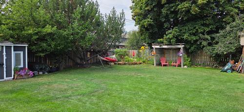64 100Th Avenue, Kimberley, BC - Outdoor With Backyard