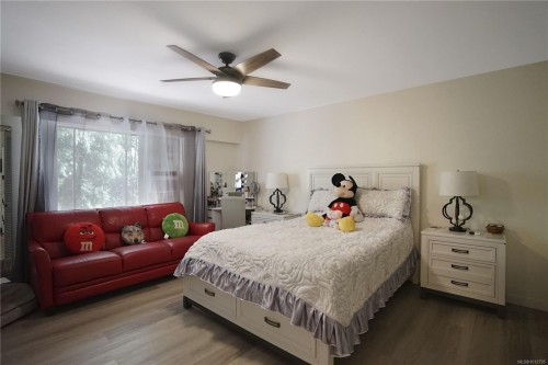 3090 Decourcy Dr, Nanaimo, BC 