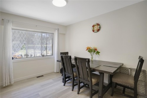 3090 Decourcy Dr, Nanaimo, BC 