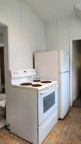 70 Second Avenue, Benito, MB - Indoor