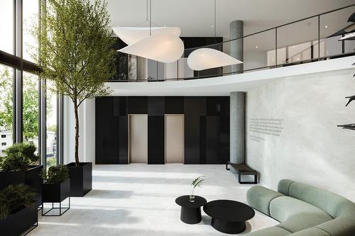 Hall - 116-305 Av. Des Draveurs, Trois-Rivières, QC - Indoor