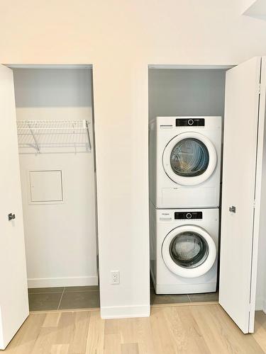 Salle d'eau - 809-1160 Rue Mackay, Montréal (Ville-Marie), QC 