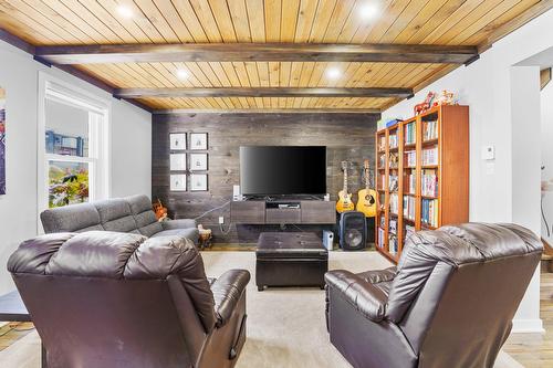 Salon - 244 Rue Ste-Marie, Terrebonne (Terrebonne), QC - Indoor Photo Showing Living Room