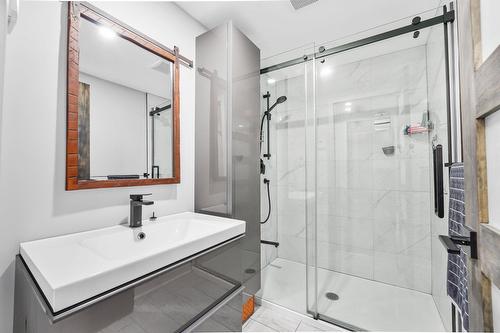 Salle de bains - 244 Rue Ste-Marie, Terrebonne (Terrebonne), QC - Indoor Photo Showing Bathroom