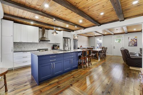 Cuisine - 244 Rue Ste-Marie, Terrebonne (Terrebonne), QC - Indoor Photo Showing Kitchen With Upgraded Kitchen