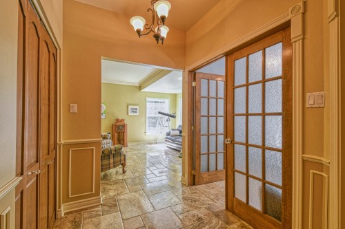 Hall d'entrée/Vestibule - 465 Rue Des Lilas, Sainte-Adèle, QC - Indoor Photo Showing Other Room