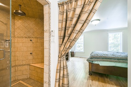 Salle de bains attenante à la CCP - 465 Rue Des Lilas, Sainte-Adèle, QC - Indoor Photo Showing Bathroom