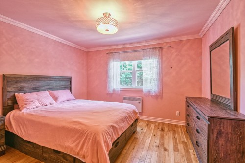 Chambre à coucher - 465 Rue Des Lilas, Sainte-Adèle, QC - Indoor Photo Showing Bedroom
