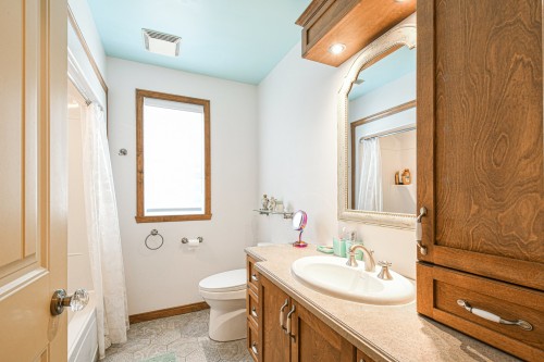 Salle de bains - 465 Rue Des Lilas, Sainte-Adèle, QC - Indoor Photo Showing Bathroom