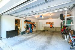 Garage - 